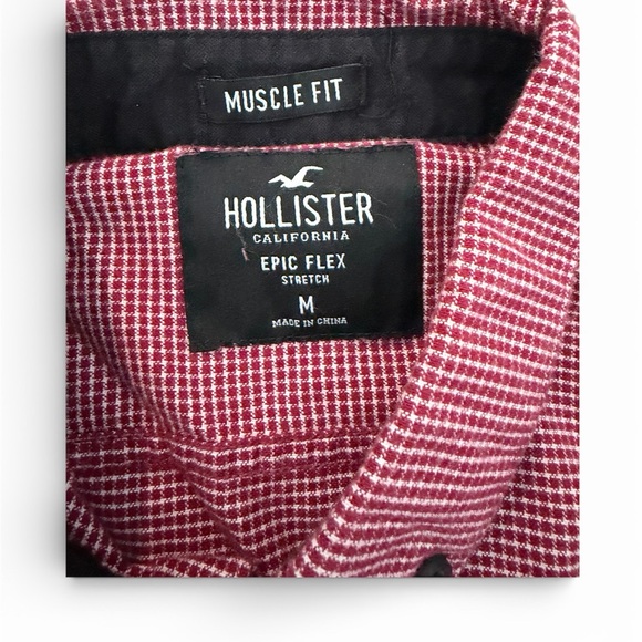 Hollister Men's Burgundy Button-Down Shirt - Picture 2 of 3